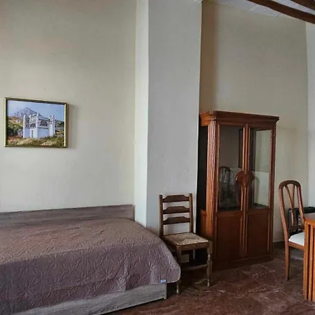 Holiday home Nikola's House Kardhiani